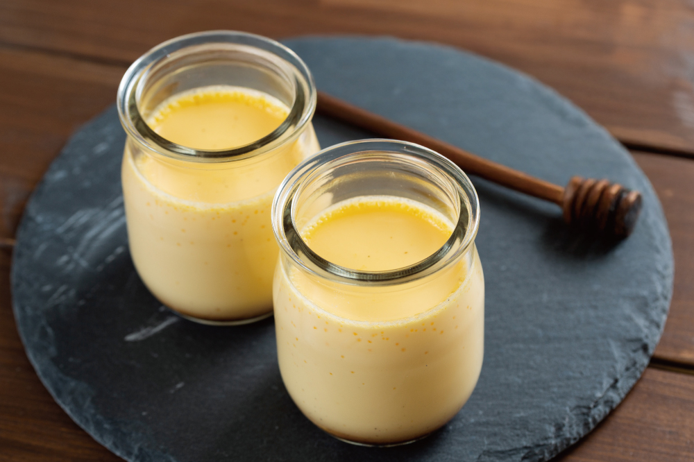 和みの杜 琥珀はちみつ卵 おすすめのお料理 お肉に絡まる濃厚なすき焼きのつけ卵